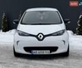 Белый Рено Зое, объемом двигателя 0 л и пробегом 84 тыс. км за 9200 $, фото 2 на Automoto.ua