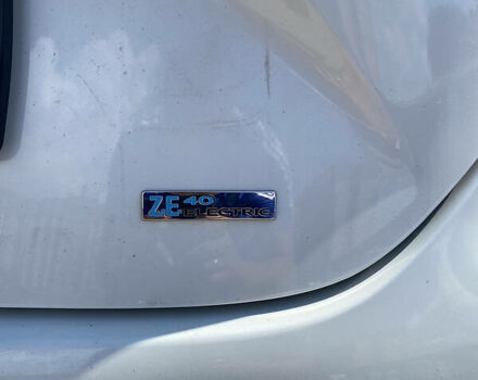 Білий Рено Зое, об'ємом двигуна 0 л та пробігом 92 тис. км за 18700 $, фото 8 на Automoto.ua