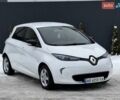 Белый Рено Зое, объемом двигателя 0 л и пробегом 84 тыс. км за 9200 $, фото 13 на Automoto.ua