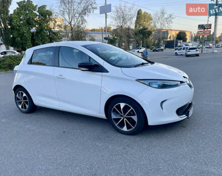 Білий Рено Зое, об'ємом двигуна 0 л та пробігом 86 тис. км за 9500 $, фото 7 на Automoto.ua