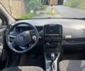 Белый Рено Зое, объемом двигателя 0 л и пробегом 103 тыс. км за 10500 $, фото 1 на Automoto.ua