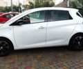 Белый Рено Зое, объемом двигателя 0 л и пробегом 107 тыс. км за 9600 $, фото 2 на Automoto.ua