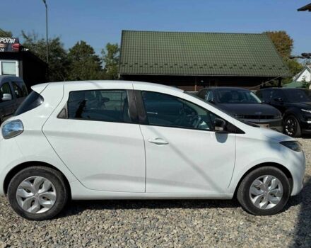 Белый Рено Зое, объемом двигателя 0 л и пробегом 93 тыс. км за 9799 $, фото 7 на Automoto.ua