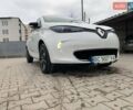 Белый Рено Зое, объемом двигателя 0 л и пробегом 120 тыс. км за 9850 $, фото 15 на Automoto.ua