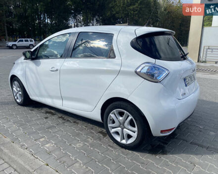 Белый Рено Зое, объемом двигателя 0 л и пробегом 27 тыс. км за 9300 $, фото 9 на Automoto.ua
