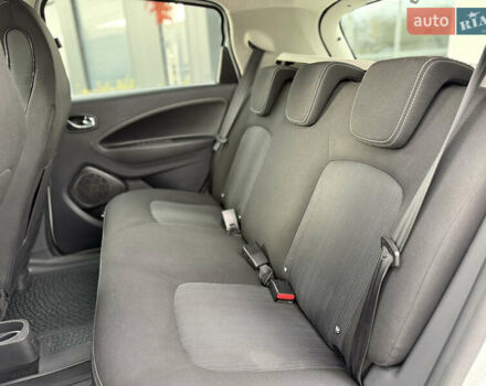 Рено Зое 2017 в Городке на Automoto.ua Белый Рено Зое, объемом двигателя 0 л и пробегом 95 тыс. км за 9800 $, фото 8 на Automoto.ua