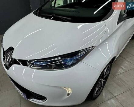 Белый Рено Зое, объемом двигателя 0 л и пробегом 115 тыс. км за 9950 $, фото 7 на Automoto.ua