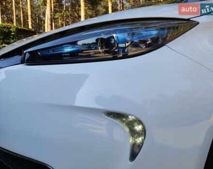 Белый Рено Зое, объемом двигателя 0 л и пробегом 51 тыс. км за 9300 $, фото 14 на Automoto.ua