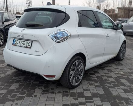Белый Рено Зое, объемом двигателя 0 л и пробегом 127 тыс. км за 9300 $, фото 3 на Automoto.ua
