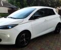 Белый Рено Зое, объемом двигателя 0 л и пробегом 107 тыс. км за 9600 $, фото 1 на Automoto.ua