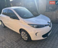 Белый Рено Зое, объемом двигателя 0 л и пробегом 99 тыс. км за 8100 $, фото 1 на Automoto.ua