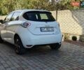 Белый Рено Зое, объемом двигателя 0 л и пробегом 157 тыс. км за 7999 $, фото 13 на Automoto.ua