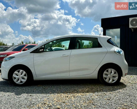 Белый Рено Зое, объемом двигателя 0 л и пробегом 45 тыс. км за 9350 $, фото 8 на Automoto.ua