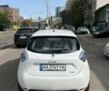 Белый Рено Зое, объемом двигателя 0 л и пробегом 90 тыс. км за 9700 $, фото 4 на Automoto.ua