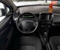Белый Рено Зое, объемом двигателя 0 л и пробегом 84 тыс. км за 9200 $, фото 42 на Automoto.ua