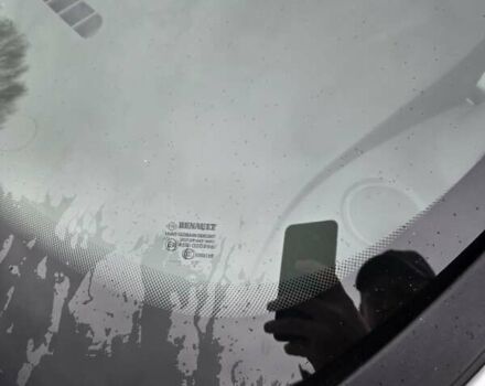 Белый Рено Зое, объемом двигателя 0 л и пробегом 137 тыс. км за 8400 $, фото 13 на Automoto.ua