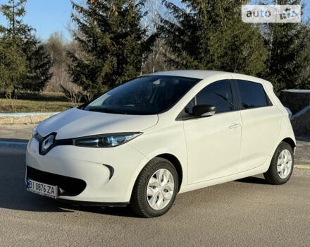 Білий Рено Зое, об'ємом двигуна 0 л та пробігом 140 тис. км за 10999 $, фото 2 на Automoto.ua