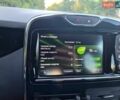 Белый Рено Зое, объемом двигателя 0 л и пробегом 210 тыс. км за 9900 $, фото 36 на Automoto.ua