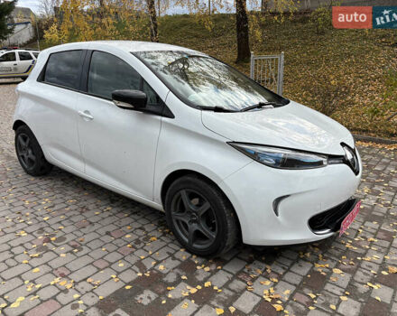 Рено Зое 2017 в Ровно на Automoto.ua Белый Рено Зое, объемом двигателя 0 л и пробегом 104 тыс. км за 8599 $, фото 6 на Automoto.ua