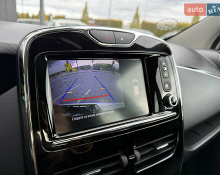 Рено Зое 2017 в Городке на Automoto.ua Белый Рено Зое, объемом двигателя 0 л и пробегом 95 тыс. км за 9800 $, фото 12 на Automoto.ua