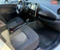 Белый Рено Зое, объемом двигателя 0 л и пробегом 130 тыс. км за 10499 $, фото 44 на Automoto.ua