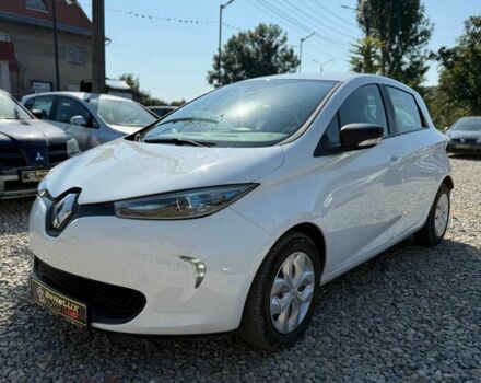 Белый Рено Зое, объемом двигателя 0 л и пробегом 93 тыс. км за 9799 $, фото 2 на Automoto.ua