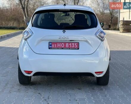 Белый Рено Зое, объемом двигателя 0 л и пробегом 110 тыс. км за 8450 $, фото 8 на Automoto.ua