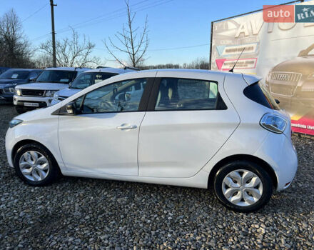 Белый Рено Зое, объемом двигателя 0 л и пробегом 94 тыс. км за 9199 $, фото 13 на Automoto.ua