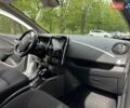 Белый Рено Зое, объемом двигателя 0 л и пробегом 92 тыс. км за 9990 $, фото 21 на Automoto.ua