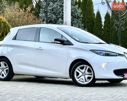 Білий Рено Зое, об'ємом двигуна 0 л та пробігом 43 тис. км за 9995 $, фото 15 на Automoto.ua