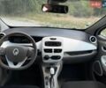 Белый Рено Зое, объемом двигателя 0 л и пробегом 251 тыс. км за 7200 $, фото 9 на Automoto.ua
