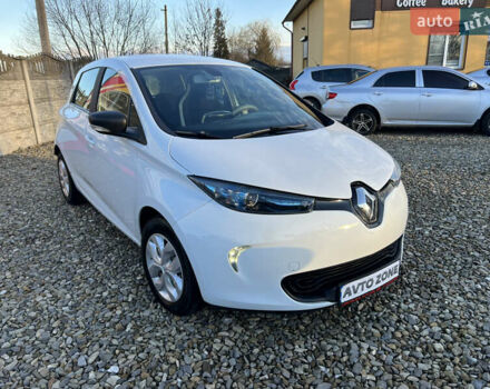 Белый Рено Зое, объемом двигателя 0 л и пробегом 94 тыс. км за 9199 $, фото 9 на Automoto.ua