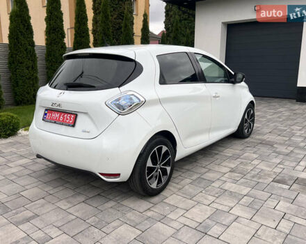 Белый Рено Зое, объемом двигателя 0 л и пробегом 129 тыс. км за 8750 $, фото 27 на Automoto.ua