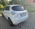 Белый Рено Зое, объемом двигателя 0 л и пробегом 210 тыс. км за 9900 $, фото 10 на Automoto.ua