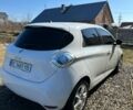 Белый Рено Зое, объемом двигателя 0 л и пробегом 92 тыс. км за 10000 $, фото 5 на Automoto.ua