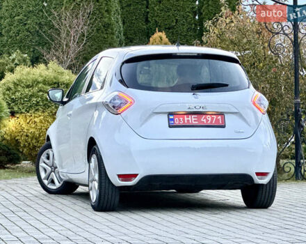 Белый Рено Зое, объемом двигателя 0 л и пробегом 43 тыс. км за 9399 $, фото 23 на Automoto.ua