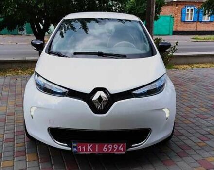 Белый Рено Зое, объемом двигателя 0 л и пробегом 107 тыс. км за 9600 $, фото 13 на Automoto.ua