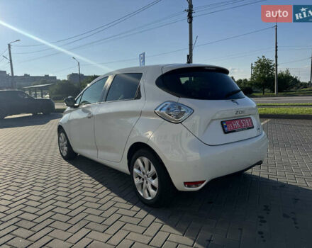 Белый Рено Зое, объемом двигателя 0 л и пробегом 78 тыс. км за 10600 $, фото 11 на Automoto.ua
