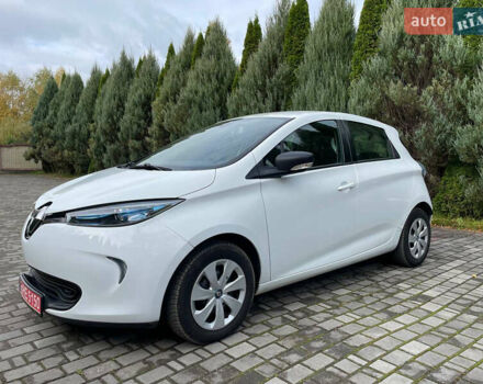 Белый Рено Зое, объемом двигателя 0 л и пробегом 97 тыс. км за 9500 $, фото 9 на Automoto.ua