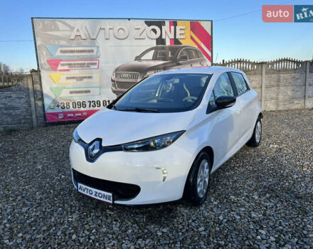 Белый Рено Зое, объемом двигателя 0 л и пробегом 94 тыс. км за 9199 $, фото 2 на Automoto.ua