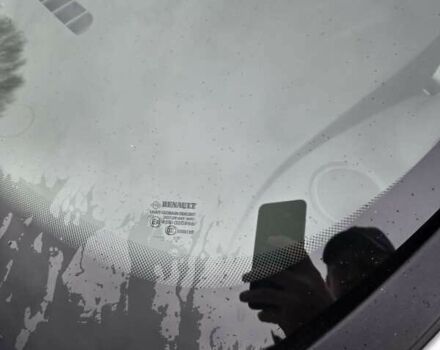 Белый Рено Зое, объемом двигателя 0 л и пробегом 137 тыс. км за 7800 $, фото 11 на Automoto.ua