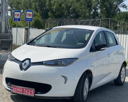 Белый Рено Зое, объемом двигателя 0 л и пробегом 158 тыс. км за 7800 $, фото 6 на Automoto.ua