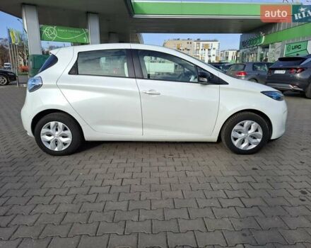 Білий Рено Зое, об'ємом двигуна 0 л та пробігом 120 тис. км за 8500 $, фото 3 на Automoto.ua