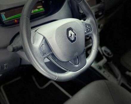 Белый Рено Зое, объемом двигателя 0 л и пробегом 115 тыс. км за 9950 $, фото 19 на Automoto.ua