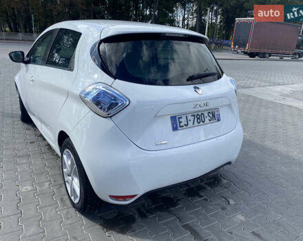 Белый Рено Зое, объемом двигателя 0 л и пробегом 27 тыс. км за 9300 $, фото 8 на Automoto.ua