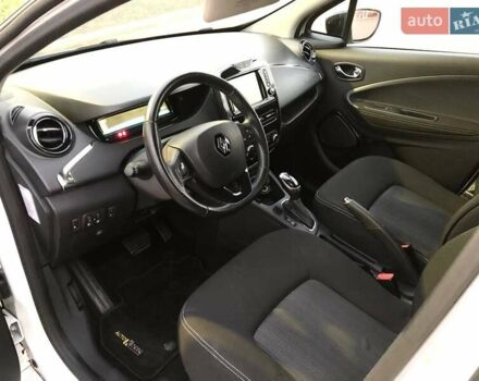 Білий Рено Зое, об'ємом двигуна 0 л та пробігом 120 тис. км за 8900 $, фото 14 на Automoto.ua