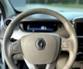Белый Рено Зое, объемом двигателя 0 л и пробегом 127 тыс. км за 9800 $, фото 15 на Automoto.ua