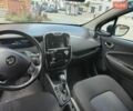 Белый Рено Зое, объемом двигателя 0 л и пробегом 155 тыс. км за 8500 $, фото 7 на Automoto.ua