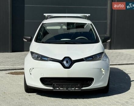Белый Рено Зое, объемом двигателя 0 л и пробегом 72 тыс. км за 9100 $, фото 1 на Automoto.ua