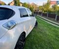 Белый Рено Зое, объемом двигателя 0 л и пробегом 124 тыс. км за 8950 $, фото 9 на Automoto.ua